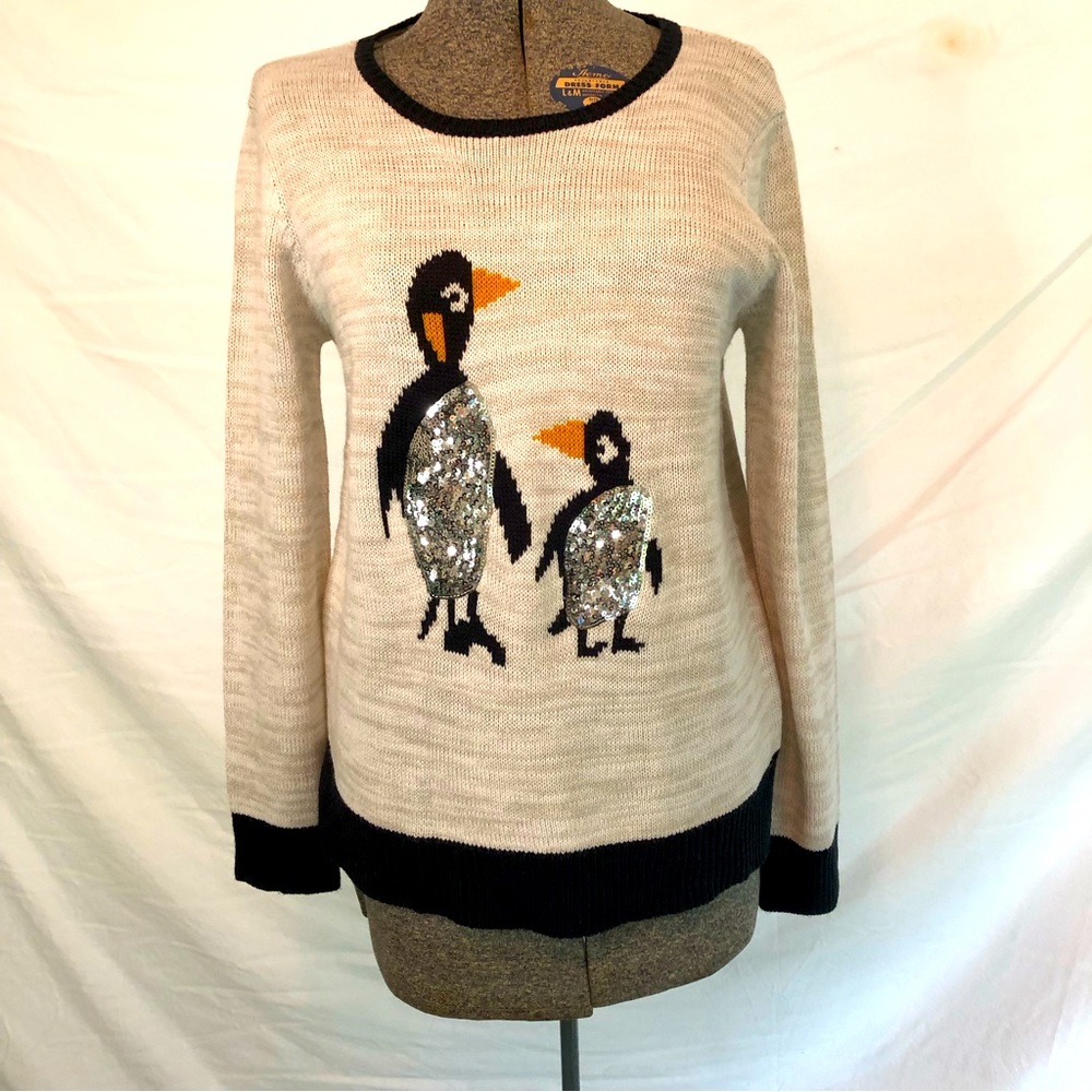 Sequined embellished winter sweater with penguins.  Size large.